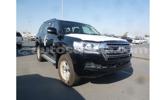 Acheter Import Voiture Toyota Land Cruiser Noir à Import - Dubai, Anse-la-Raye Acheter Import Voiture Toyota Land Cruiser Noir à Import - Dubai, Anse-la-Raye