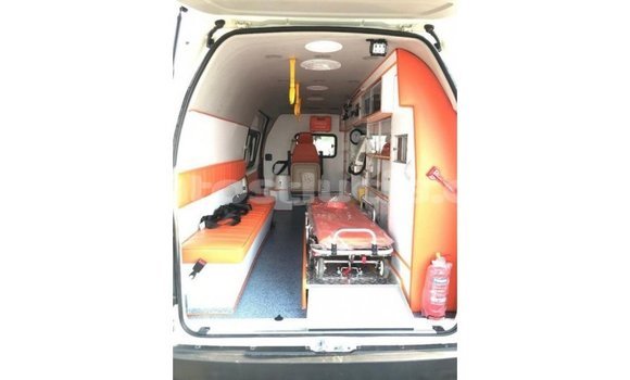 Buy Import Toyota Hiace White Car in Import - Dubai in Anse-la-Raye Buy Import Toyota Hiace White Car in Import - Dubai in Anse-la-Raye