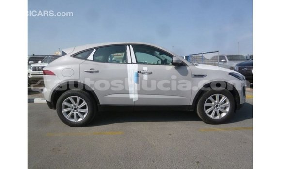 Acheter Import Voiture Jaguar E-Pace Blanc à Import - Dubai, Anse-la-Raye Acheter Import Voiture Jaguar E-Pace Blanc à Import - Dubai, Anse-la-Raye