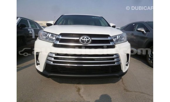 Buy Import Toyota Kluger White Car in Import - Dubai in Anse-la-Raye Buy Import Toyota Kluger White Car in Import - Dubai in Anse-la-Raye