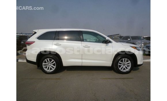 Buy Import Toyota Kluger White Car in Import - Dubai in Anse-la-Raye Buy Import Toyota Kluger White Car in Import - Dubai in Anse-la-Raye