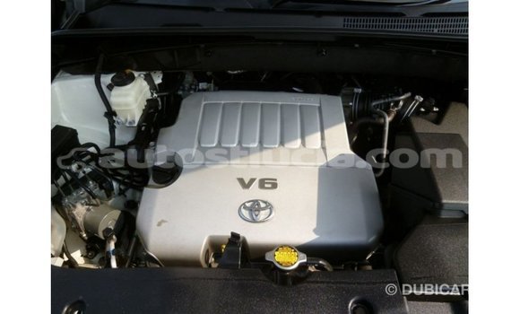 Buy Import Toyota Kluger White Car in Import - Dubai in Anse-la-Raye Buy Import Toyota Kluger White Car in Import - Dubai in Anse-la-Raye