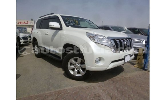 Acheter Import Voiture Toyota Prado Blanc à Import - Dubai, Anse-la-Raye Acheter Import Voiture Toyota Prado Blanc à Import - Dubai, Anse-la-Raye