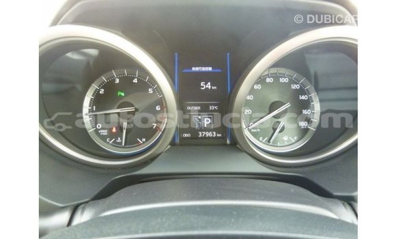 Acheter Import Voiture Toyota Prado Blanc à Import - Dubai, Anse-la-Raye Acheter Import Voiture Toyota Prado Blanc à Import - Dubai, Anse-la-Raye