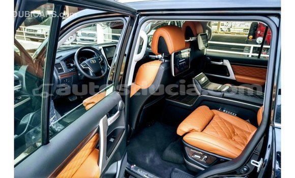 Acheter Import Voiture Toyota Land Cruiser Noir à Import - Dubai, Anse-la-Raye Acheter Import Voiture Toyota Land Cruiser Noir à Import - Dubai, Anse-la-Raye