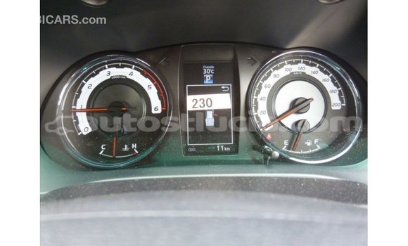 Acheter Import Voiture Toyota Hilux Blanc à Import - Dubai, Anse-la-Raye Acheter Import Voiture Toyota Hilux Blanc à Import - Dubai, Anse-la-Raye