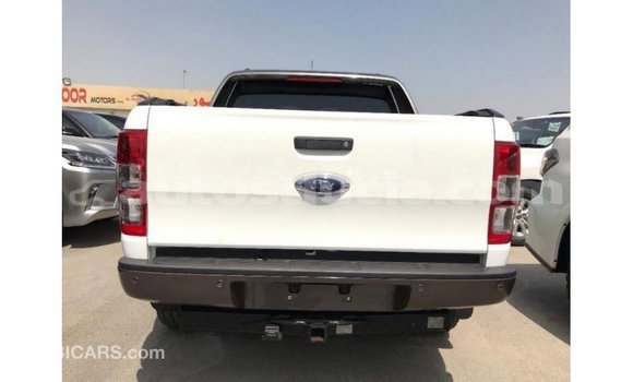 Acheter Import Voiture Ford Ranger Blanc à Import - Dubai, Anse-la-Raye Acheter Import Voiture Ford Ranger Blanc à Import - Dubai, Anse-la-Raye