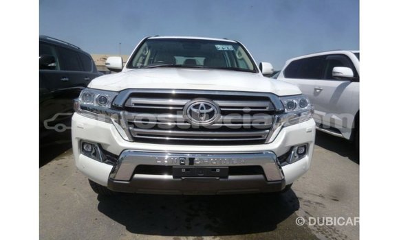 Buy Import Toyota Land Cruiser White Car in Import - Dubai in Anse-la-Raye Buy Import Toyota Land Cruiser White Car in Import - Dubai in Anse-la-Raye