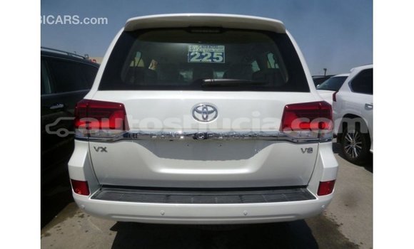 Buy Import Toyota Land Cruiser White Car in Import - Dubai in Anse-la-Raye Buy Import Toyota Land Cruiser White Car in Import - Dubai in Anse-la-Raye