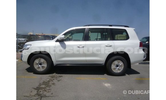 Buy Import Toyota Land Cruiser White Car in Import - Dubai in Anse-la-Raye Buy Import Toyota Land Cruiser White Car in Import - Dubai in Anse-la-Raye