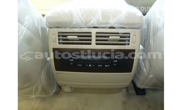 Buy Import Toyota Land Cruiser White Car in Import - Dubai in Anse-la-Raye Buy Import Toyota Land Cruiser White Car in Import - Dubai in Anse-la-Raye