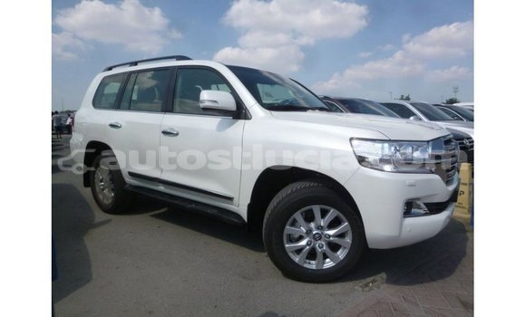 Acheter Import Voiture Toyota Land Cruiser Blanc à Import - Dubai, Anse-la-Raye Acheter Import Voiture Toyota Land Cruiser Blanc à Import - Dubai, Anse-la-Raye