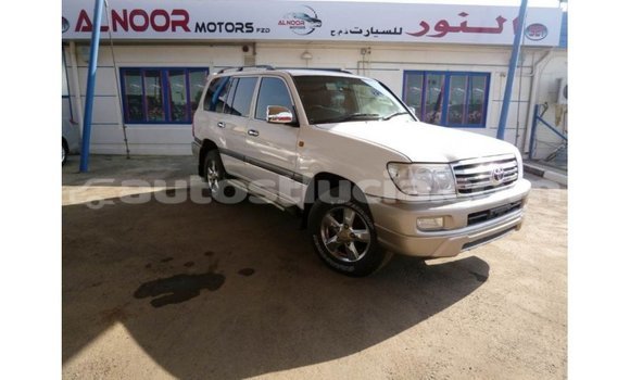 Buy Import Toyota Land Cruiser White Car in Import - Dubai in Anse-la-Raye Buy Import Toyota Land Cruiser White Car in Import - Dubai in Anse-la-Raye