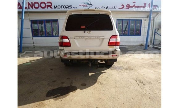 Buy Import Toyota Land Cruiser White Car in Import - Dubai in Anse-la-Raye Buy Import Toyota Land Cruiser White Car in Import - Dubai in Anse-la-Raye