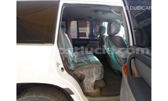 Buy Import Toyota Land Cruiser White Car in Import - Dubai in Anse-la-Raye Buy Import Toyota Land Cruiser White Car in Import - Dubai in Anse-la-Raye