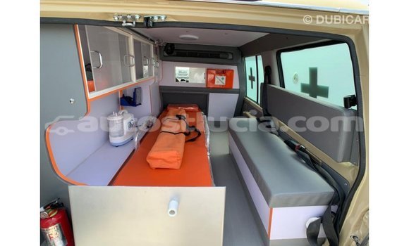 Buy Import Toyota Land Cruiser Beige Car in Import - Dubai in Anse-la-Raye Buy Import Toyota Land Cruiser Beige Car in Import - Dubai in Anse-la-Raye