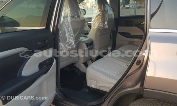 Buy Import Toyota Highlander Other Car in Import - Dubai in Anse-la-Raye Buy Import Toyota Highlander Other Car in Import - Dubai in Anse-la-Raye