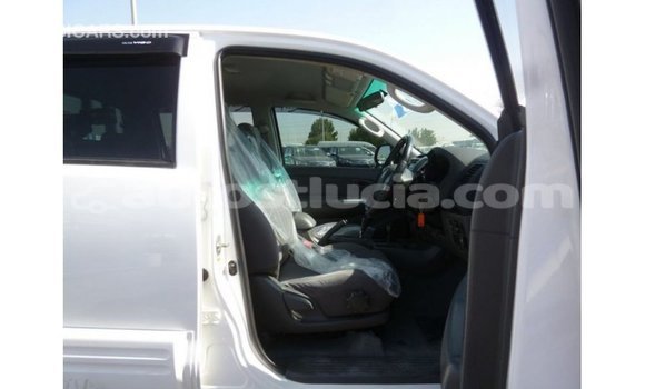Buy Import Toyota Hilux White Car in Import - Dubai in Anse-la-Raye Buy Import Toyota Hilux White Car in Import - Dubai in Anse-la-Raye