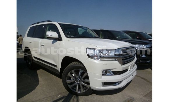 Buy Import Toyota Land Cruiser White Car in Import - Dubai in Anse-la-Raye Buy Import Toyota Land Cruiser White Car in Import - Dubai in Anse-la-Raye