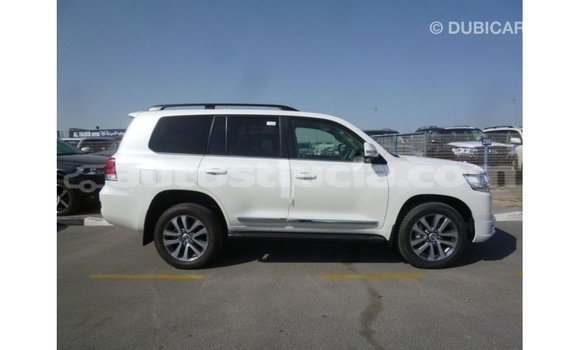 Buy Import Toyota Land Cruiser White Car in Import - Dubai in Anse-la-Raye Buy Import Toyota Land Cruiser White Car in Import - Dubai in Anse-la-Raye