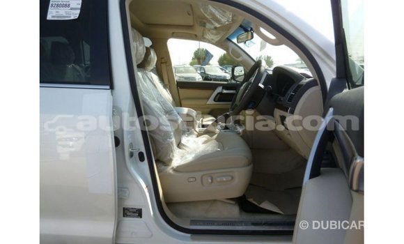 Buy Import Toyota Land Cruiser White Car in Import - Dubai in Anse-la-Raye Buy Import Toyota Land Cruiser White Car in Import - Dubai in Anse-la-Raye