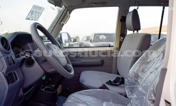 Buy Import Toyota Land Cruiser White Car in Import - Dubai in Anse-la-Raye Buy Import Toyota Land Cruiser White Car in Import - Dubai in Anse-la-Raye