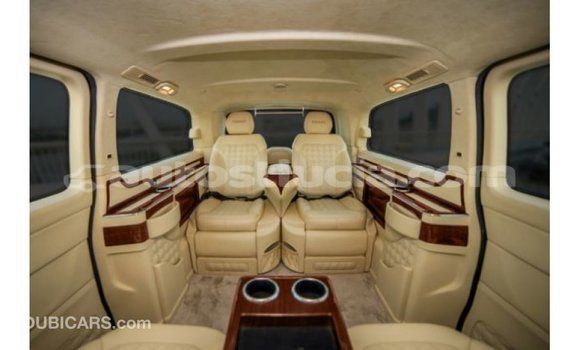 Buy Import Mercedes-Benz 250 Black Car in Import - Dubai in Anse-la-Raye