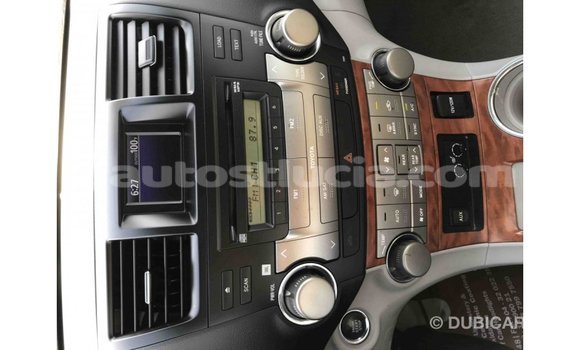 Acheter Import Voiture Toyota Highlander Noir à Import - Dubai, Anse-la-Raye Acheter Import Voiture Toyota Highlander Noir à Import - Dubai, Anse-la-Raye