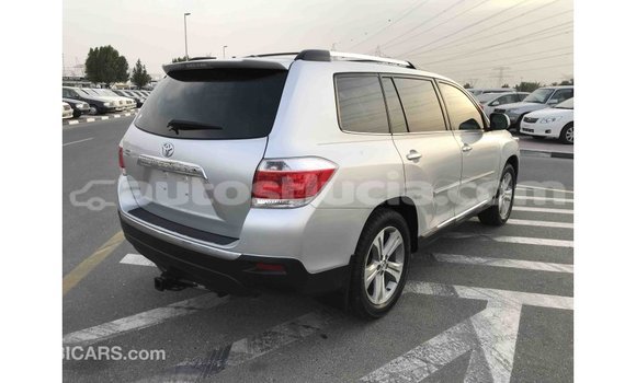 Buy Import Toyota Highlander Other Car in Import - Dubai in Anse-la-Raye Buy Import Toyota Highlander Other Car in Import - Dubai in Anse-la-Raye