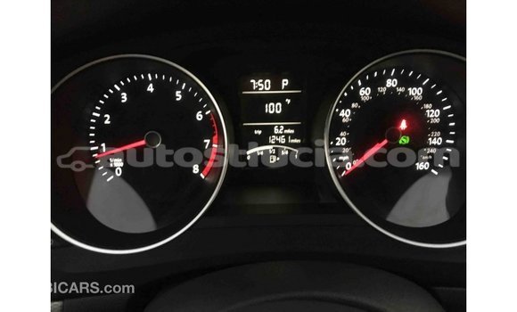 Buy Import Volkswagen Jetta White Car in Import - Dubai in Anse-la-Raye Buy Import Volkswagen Jetta White Car in Import - Dubai in Anse-la-Raye