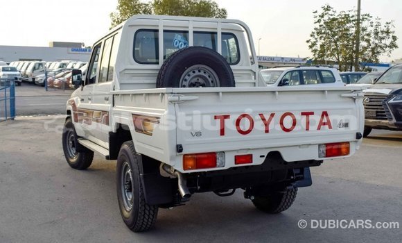 Buy Import Toyota Land Cruiser White Car in Import - Dubai in Anse-la-Raye Buy Import Toyota Land Cruiser White Car in Import - Dubai in Anse-la-Raye