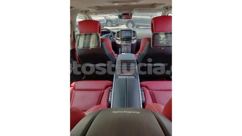 Big with watermark 7fa5ff5a f1a9 42de be19 753ef22f8071