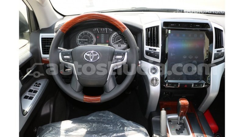 Big with watermark e760b3c7 a5c9 4fc7 9702 60e260b1bf41