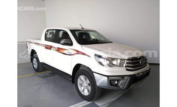 Buy Import Toyota Hilux White Car in Import - Dubai in Anse-la-Raye Buy Import Toyota Hilux White Car in Import - Dubai in Anse-la-Raye