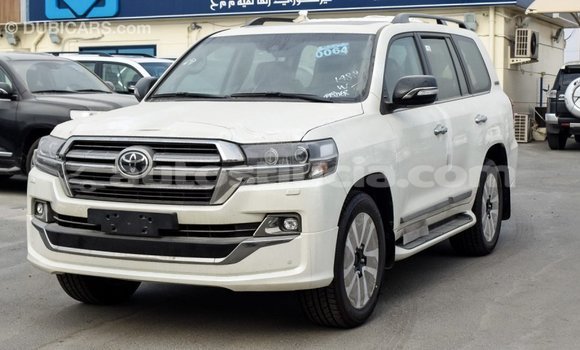 Buy Import Toyota Land Cruiser White Car in Import - Dubai in Anse-la-Raye Buy Import Toyota Land Cruiser White Car in Import - Dubai in Anse-la-Raye
