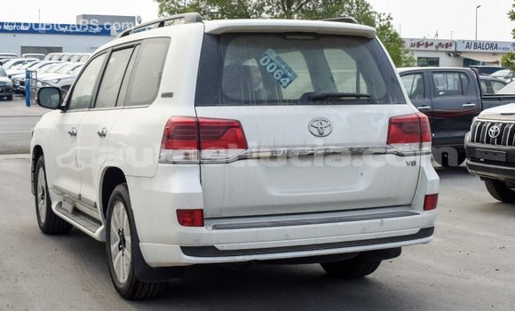 Buy Import Toyota Land Cruiser White Car in Import - Dubai in Anse-la-Raye Buy Import Toyota Land Cruiser White Car in Import - Dubai in Anse-la-Raye