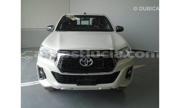 Buy Import Toyota Hilux White Car in Import - Dubai in Anse-la-Raye Buy Import Toyota Hilux White Car in Import - Dubai in Anse-la-Raye