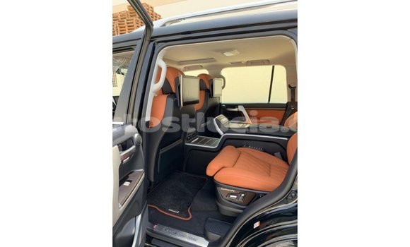 Buy Import Toyota Land Cruiser Black Car in Import - Dubai in Anse-la-Raye Buy Import Toyota Land Cruiser Black Car in Import - Dubai in Anse-la-Raye