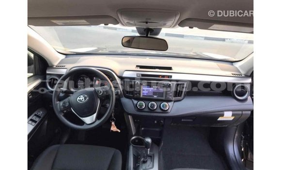 Acheter Import Utilitaire Toyota HiAce Autre à Import - Dubai, Anse-la-Raye Acheter Import Utilitaire Toyota HiAce Autre à Import - Dubai, Anse-la-Raye