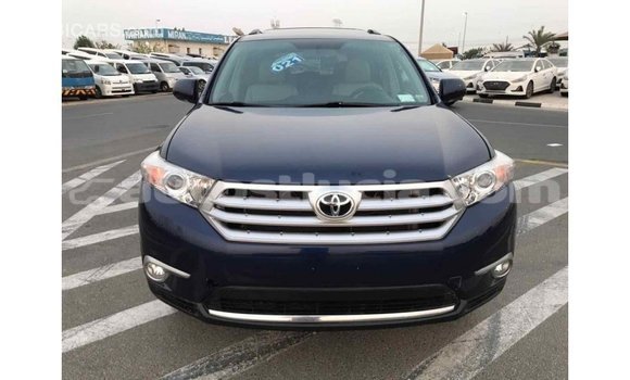 Buy Import Toyota Highlander Blue Car in Import - Dubai in Anse-la-Raye Buy Import Toyota Highlander Blue Car in Import - Dubai in Anse-la-Raye