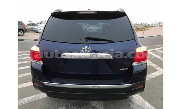 Buy Import Toyota Highlander Blue Car in Import - Dubai in Anse-la-Raye Buy Import Toyota Highlander Blue Car in Import - Dubai in Anse-la-Raye