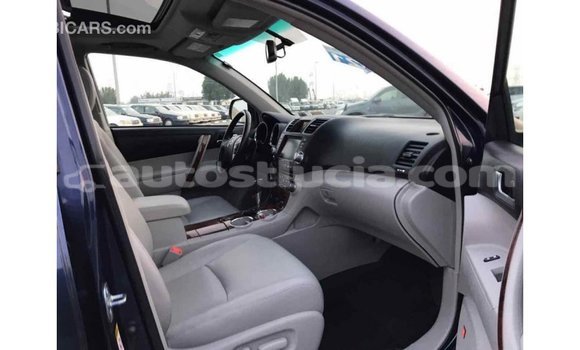 Buy Import Toyota Highlander Blue Car in Import - Dubai in Anse-la-Raye Buy Import Toyota Highlander Blue Car in Import - Dubai in Anse-la-Raye