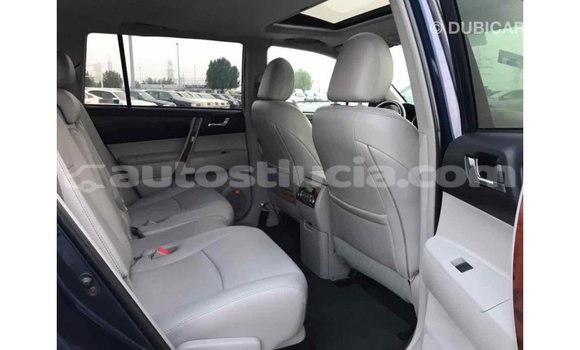 Buy Import Toyota Highlander Blue Car in Import - Dubai in Anse-la-Raye Buy Import Toyota Highlander Blue Car in Import - Dubai in Anse-la-Raye