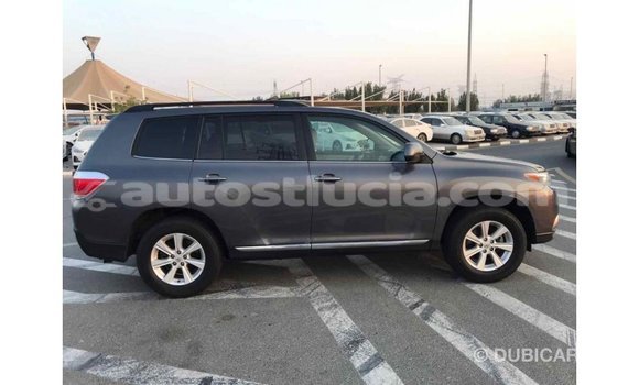 Buy Import Toyota Highlander Other Car in Import - Dubai in Anse-la-Raye Buy Import Toyota Highlander Other Car in Import - Dubai in Anse-la-Raye