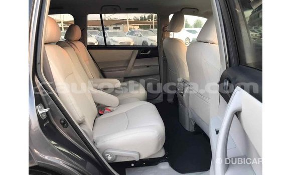 Buy Import Toyota Highlander Other Car in Import - Dubai in Anse-la-Raye Buy Import Toyota Highlander Other Car in Import - Dubai in Anse-la-Raye