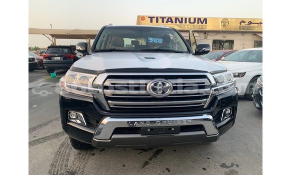 Buy Import Toyota Land Cruiser Black Car in Import - Dubai in Anse-la-Raye Buy Import Toyota Land Cruiser Black Car in Import - Dubai in Anse-la-Raye