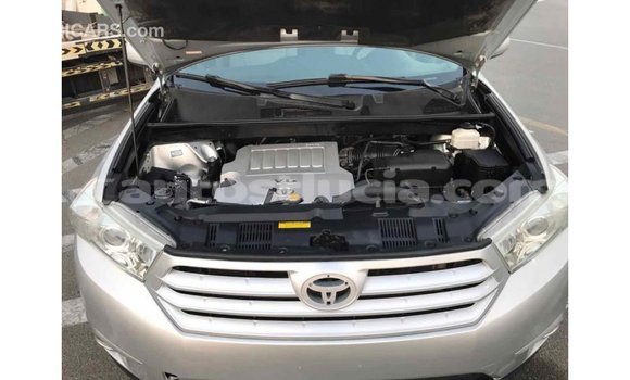 Buy Import Toyota Highlander Other Car in Import - Dubai in Anse-la-Raye Buy Import Toyota Highlander Other Car in Import - Dubai in Anse-la-Raye