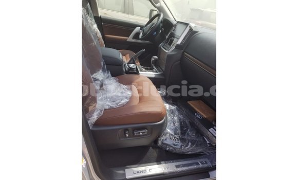Buy Import Toyota Land Cruiser Brown Car in Import - Dubai in Anse-la-Raye Buy Import Toyota Land Cruiser Brown Car in Import - Dubai in Anse-la-Raye