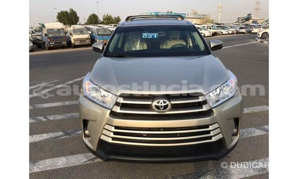 Buy Import Toyota Highlander Beige Car in Import - Dubai in Anse-la-Raye Buy Import Toyota Highlander Beige Car in Import - Dubai in Anse-la-Raye