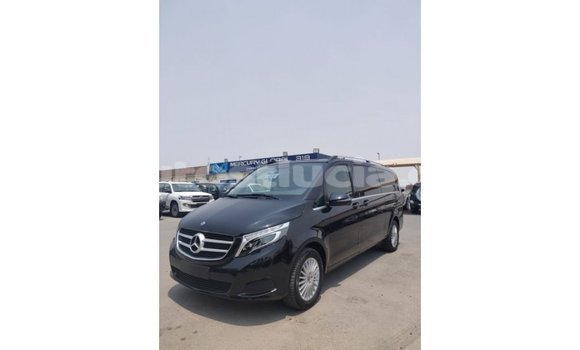 Buy Import Mercedes-Benz 250 Black Car in Import - Dubai in Anse-la-Raye Buy Import Mercedes-Benz 250 Black Car in Import - Dubai in Anse-la-Raye